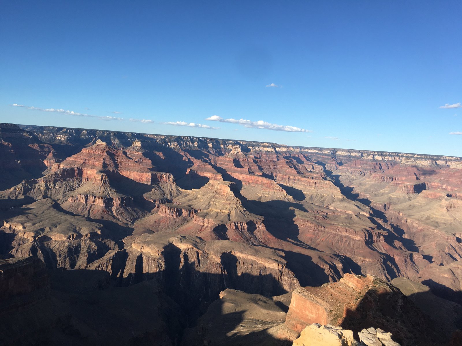Grand Canyon rock layers and canyon rim